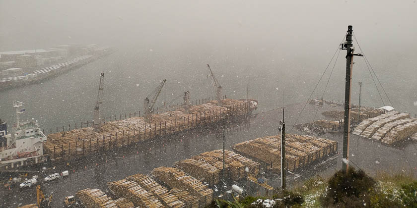 genessis-port-chalmers-snowing